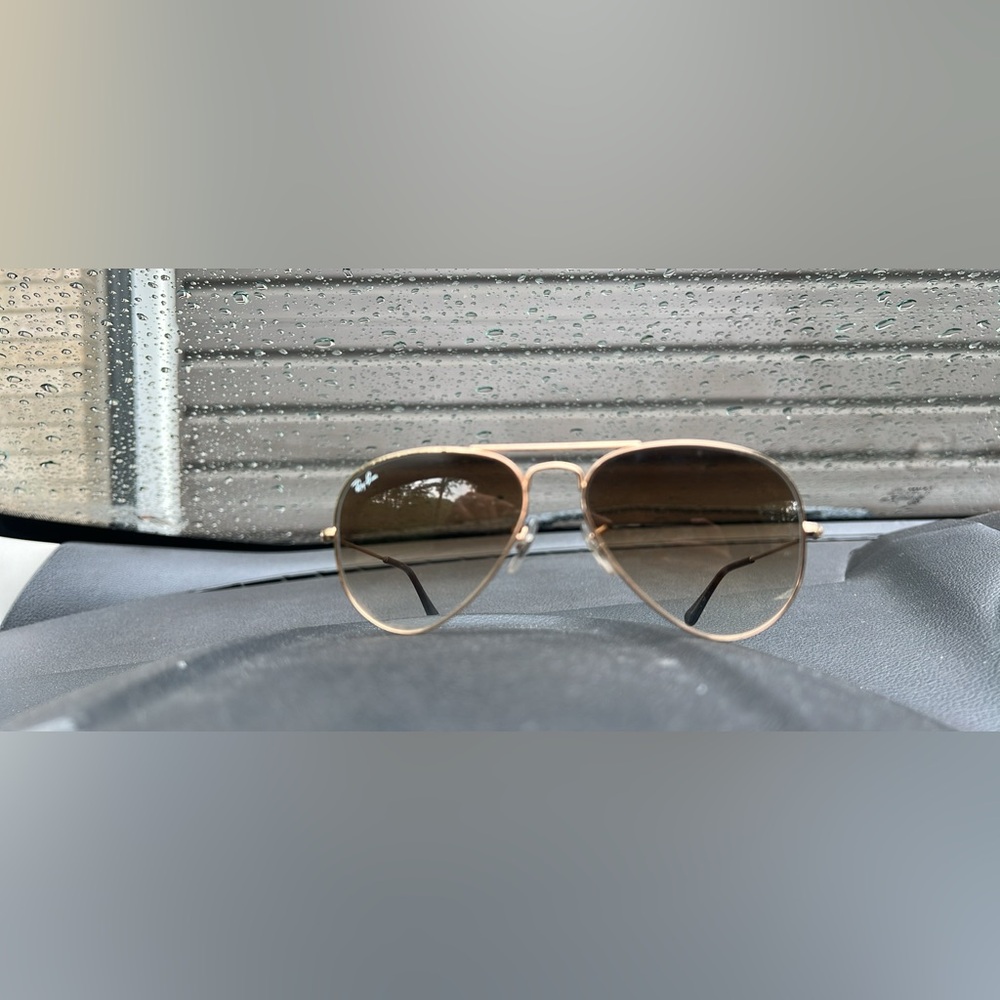 Ray-Ban Classic Gold Aviators with Dark Lenses